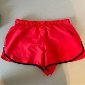 Under Armour Shorts (S)